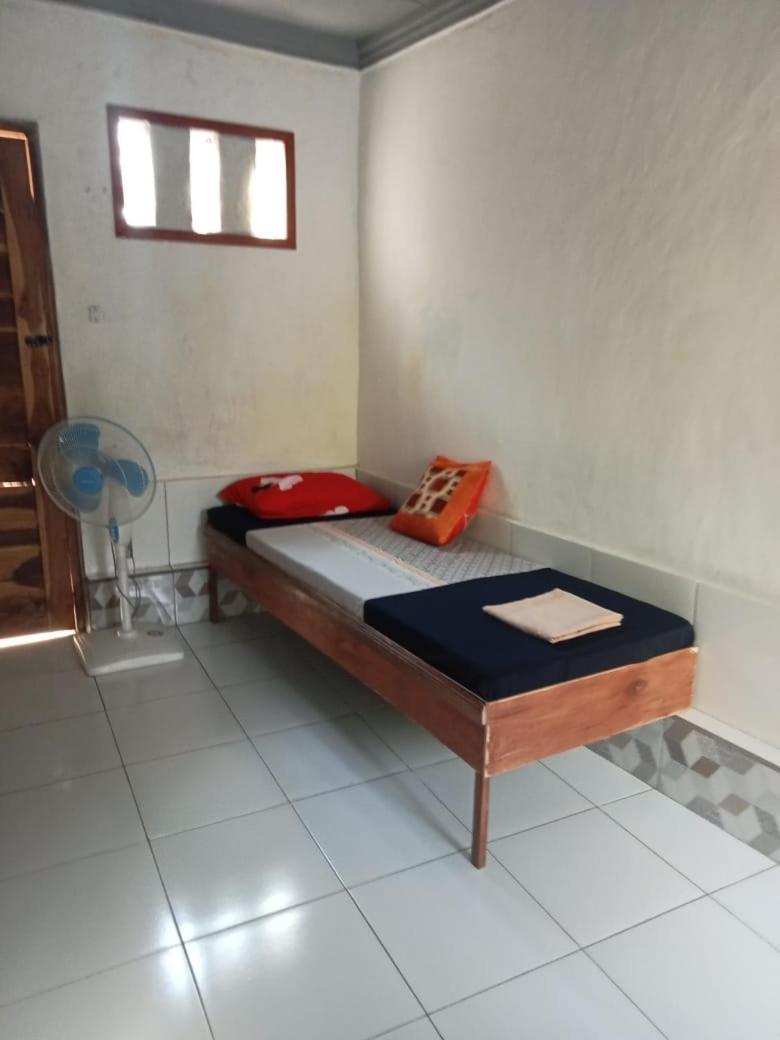 Atb Hostel Ловіна Екстер'єр фото